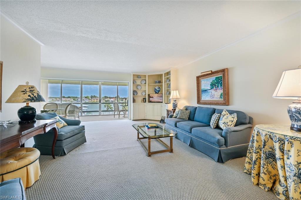 EXECUTIVE CLUB - Residential