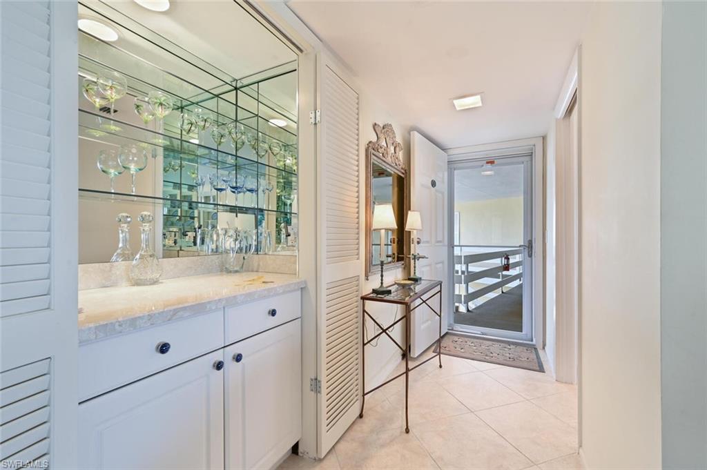 EXECUTIVE CLUB - Residential