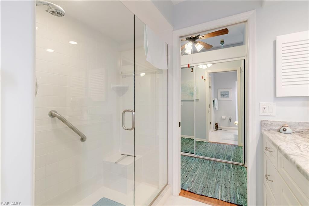 SEVEN LAKES - Residential