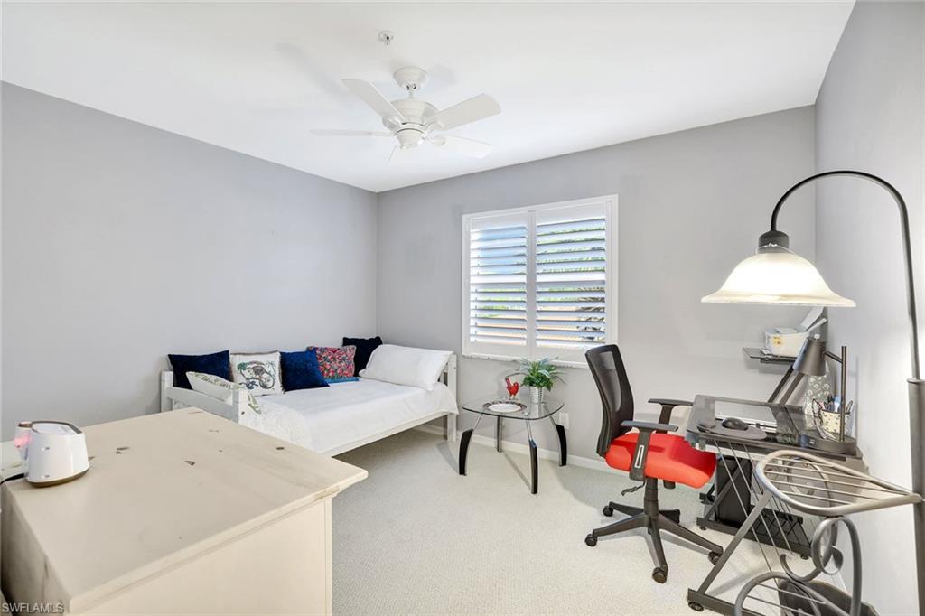 HUNTINGTON LAKES - Residential