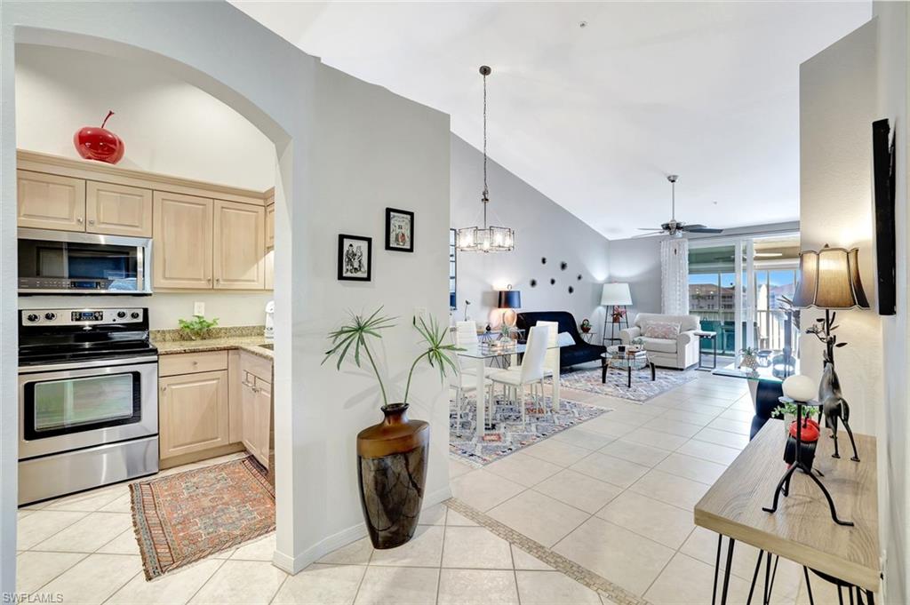 HUNTINGTON LAKES - Residential