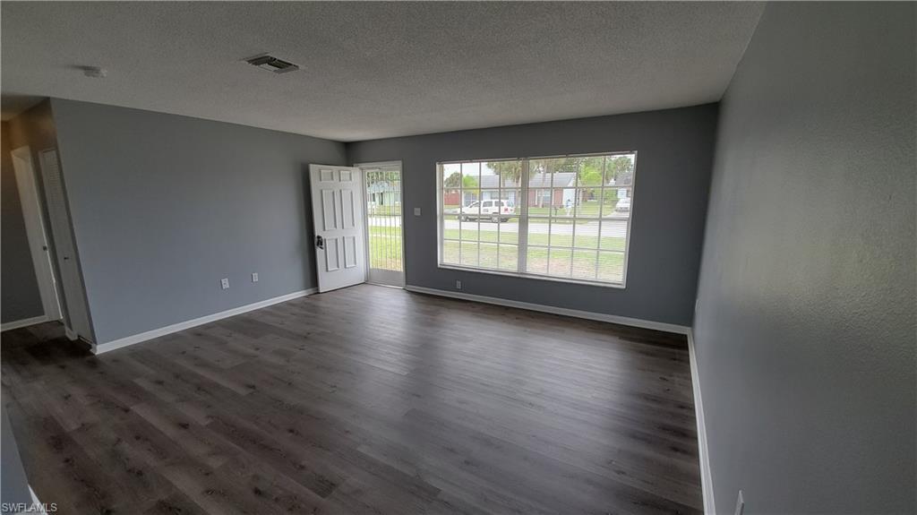 GULF COVE - Residential