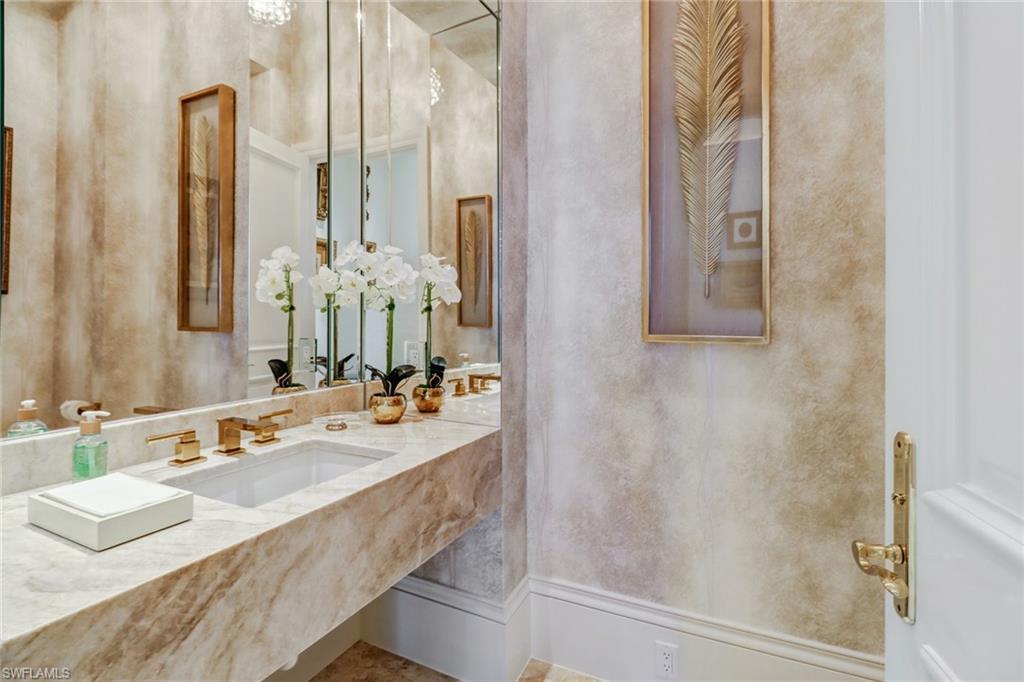 QUAIL WEST - Residential