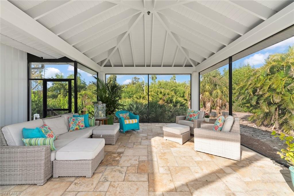 CHARLOTTE SHORES - Residential