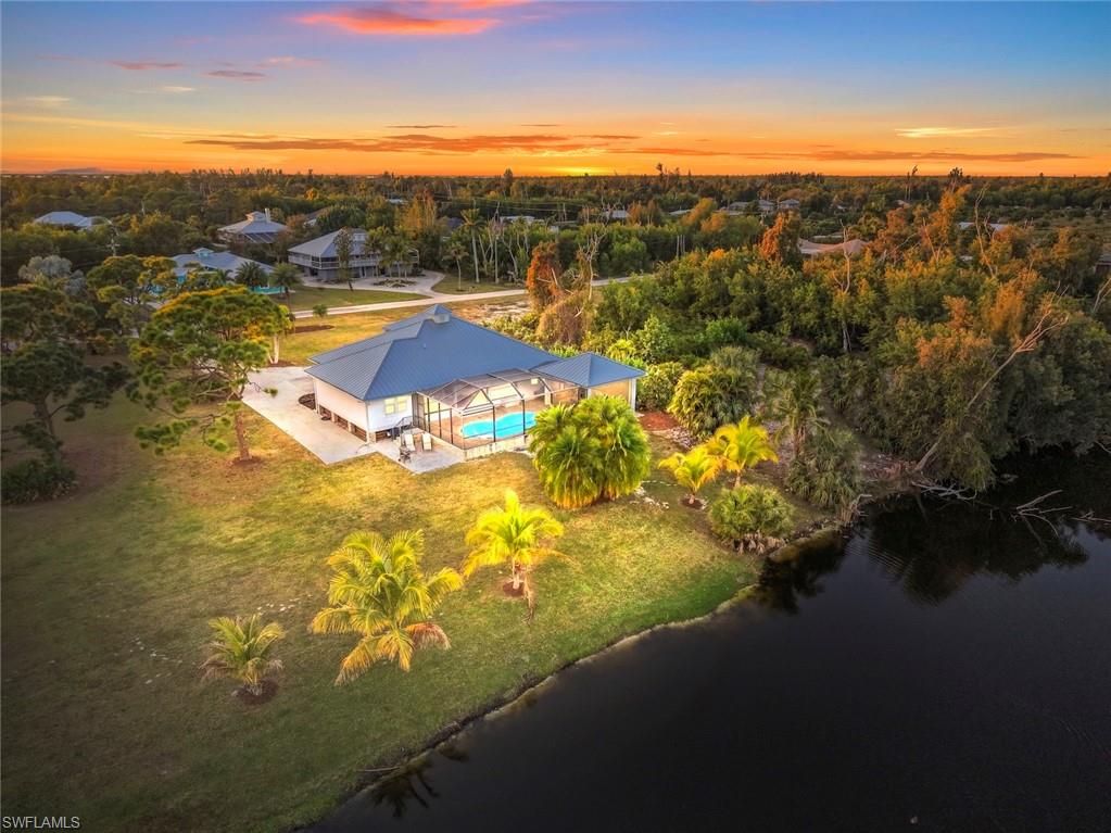 CHARLOTTE SHORES - Residential