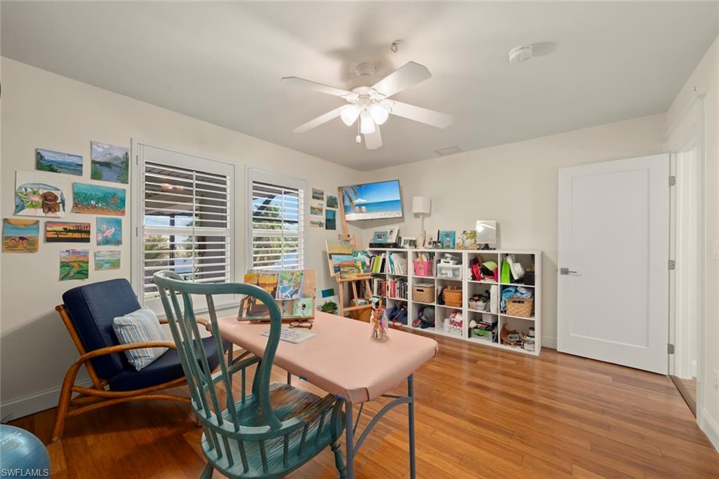 CHARLOTTE SHORES - Residential