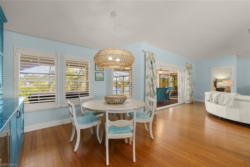 CHARLOTTE SHORES - Residential