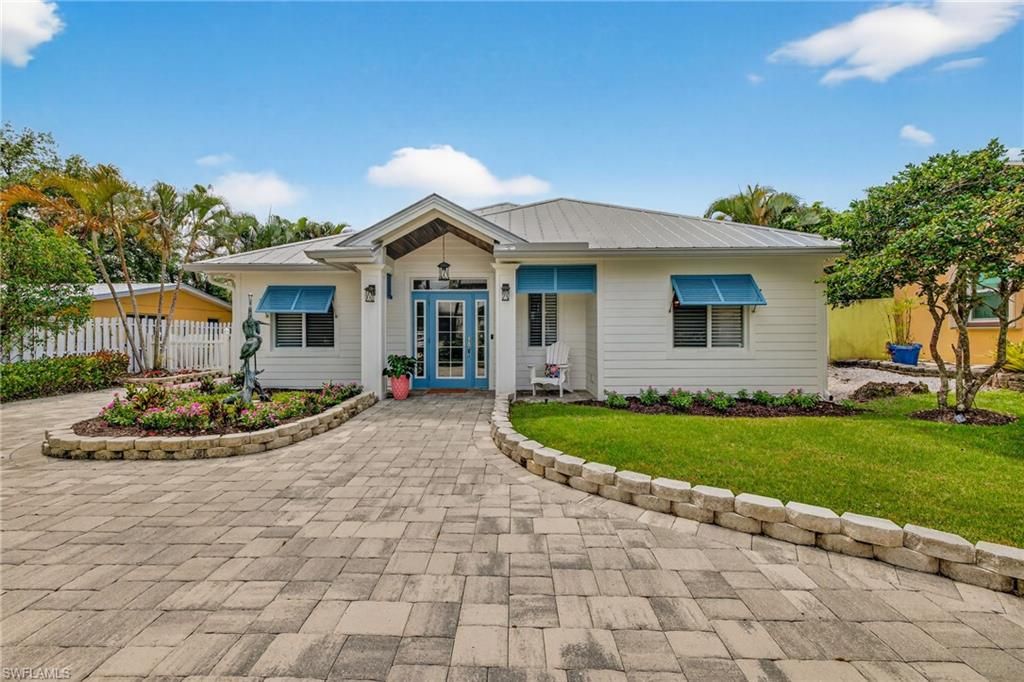 Photo of 740 5th AVE N, NAPLES, FL 34102 (MLS # 226014803)