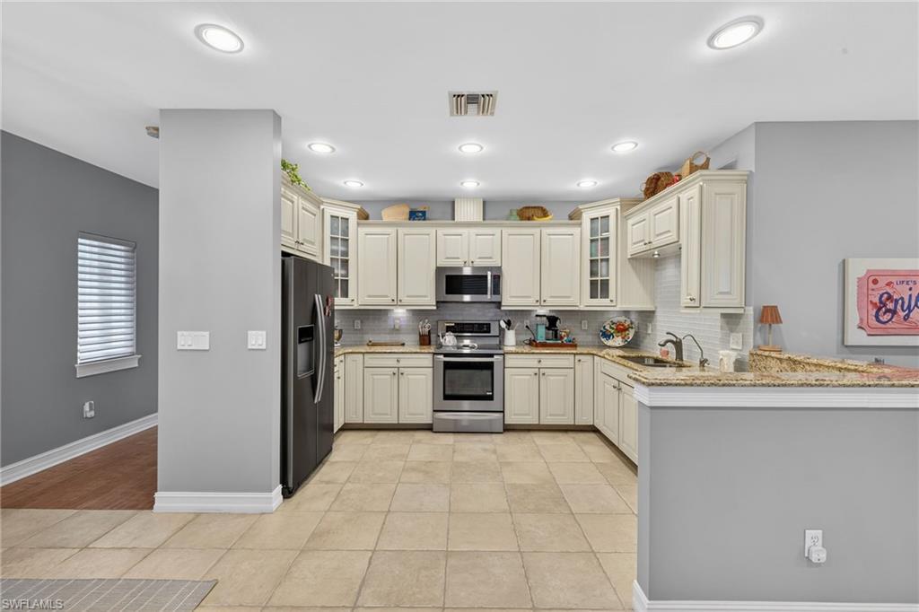 OLDE NAPLES - Residential