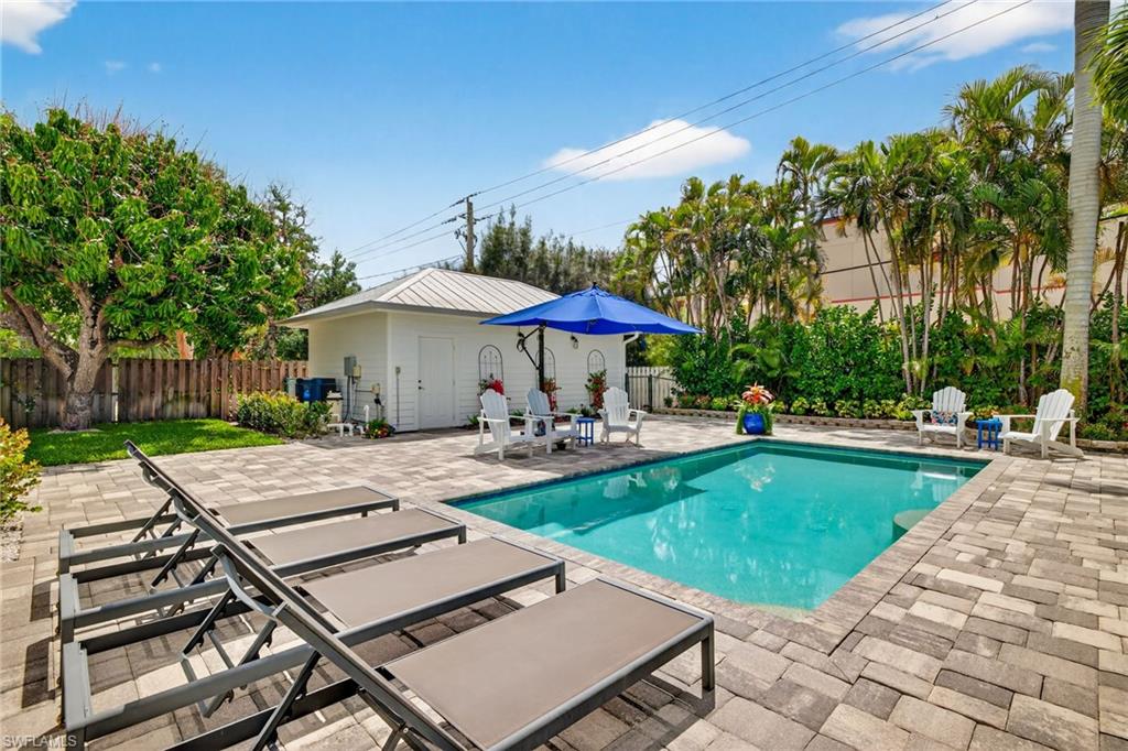 OLDE NAPLES - Residential