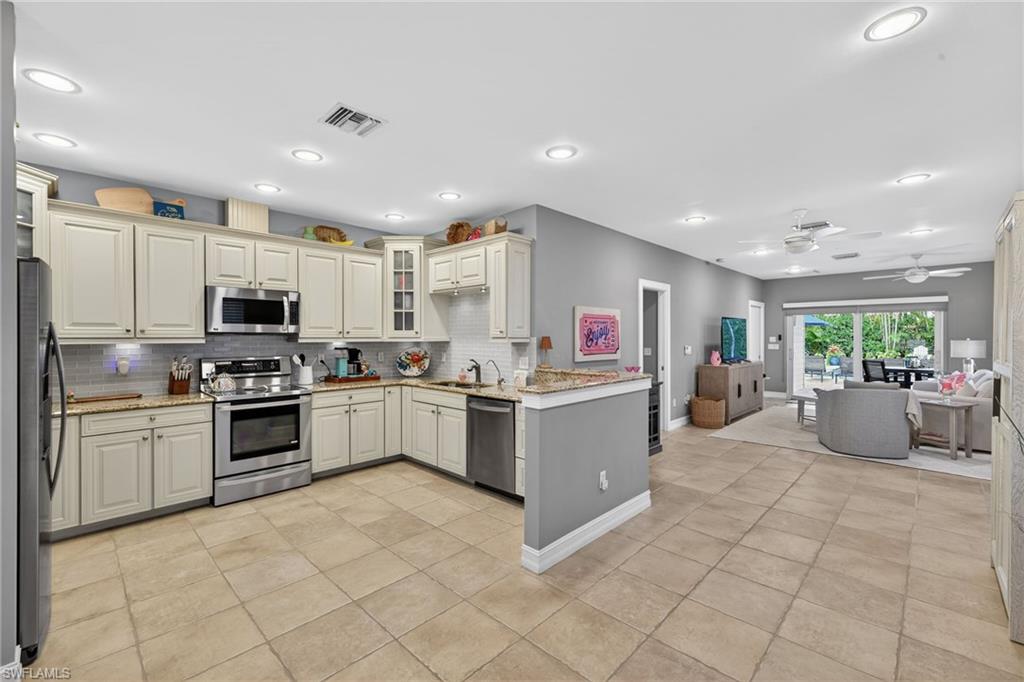 OLDE NAPLES - Residential