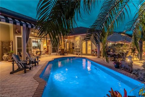 834 Coldstream CT NAPLES FL 34104