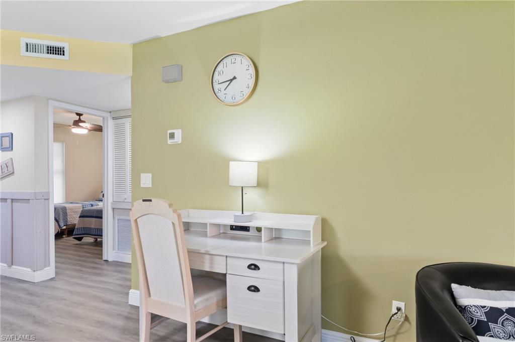 YACHTSMANS COVE - Residential