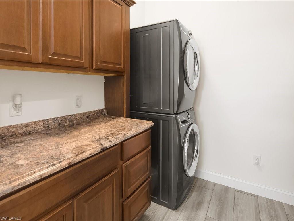 ISLAND HARBORS - Residential