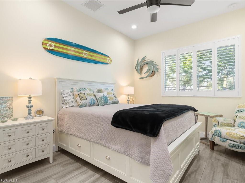 ISLAND HARBORS - Residential