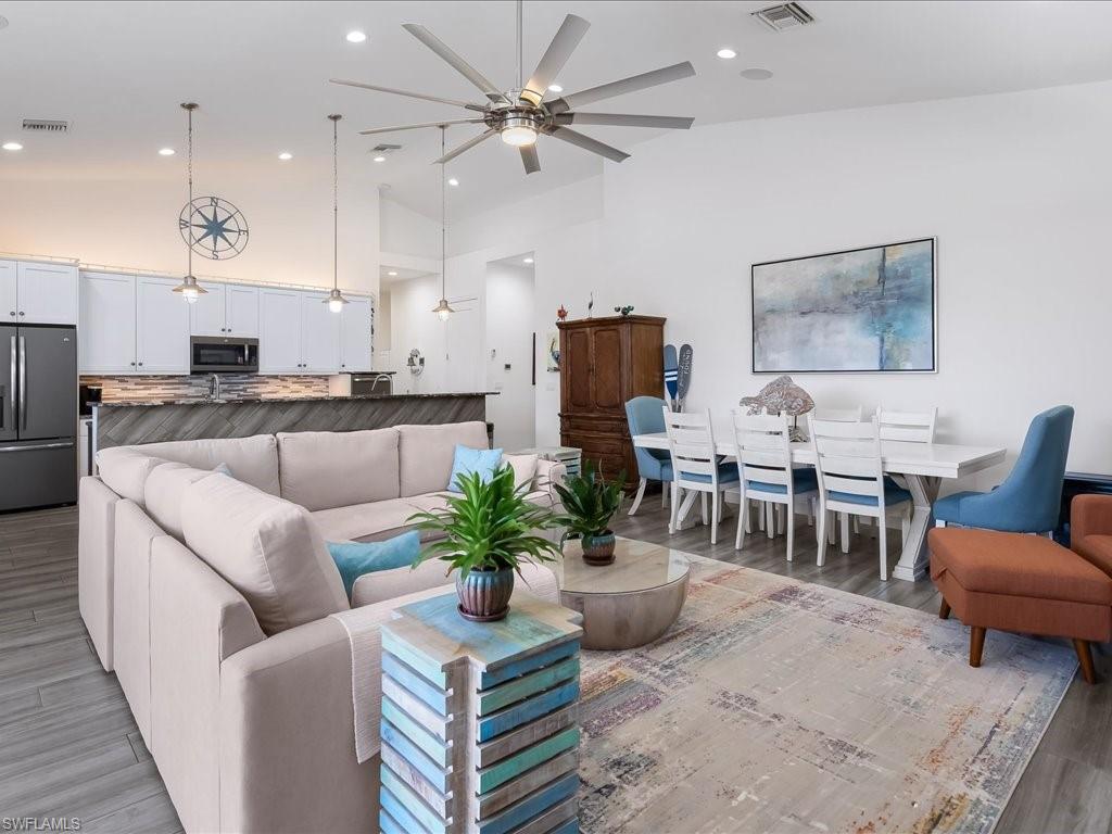 ISLAND HARBORS - Residential