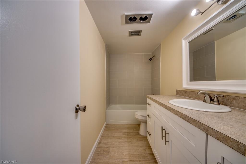 COUNTRY CLUB ESTATES - Residential