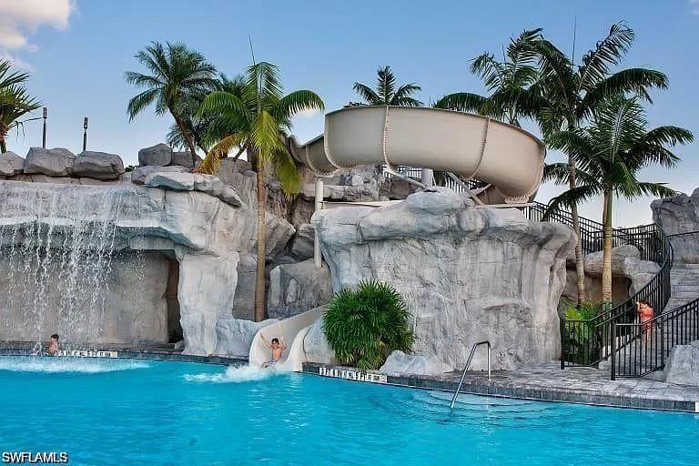 THE PLACE AT CORKSCREW - Residential