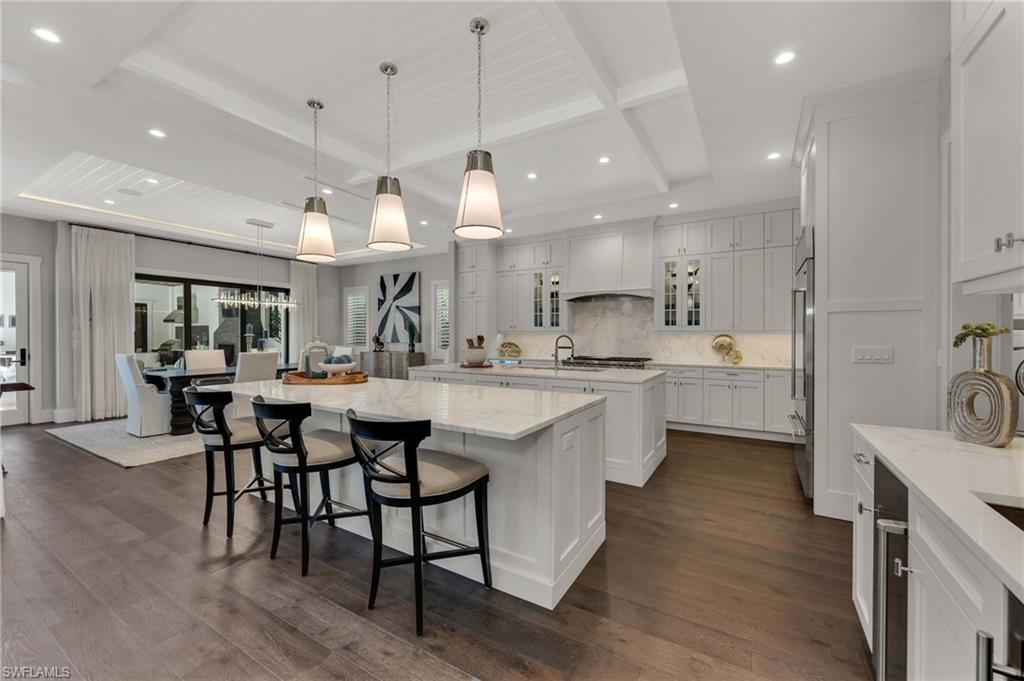 MOORINGS - Residential