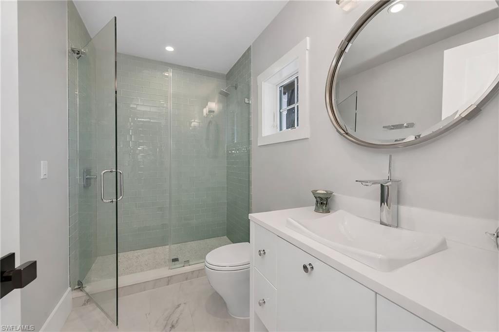 MOORINGS - Residential