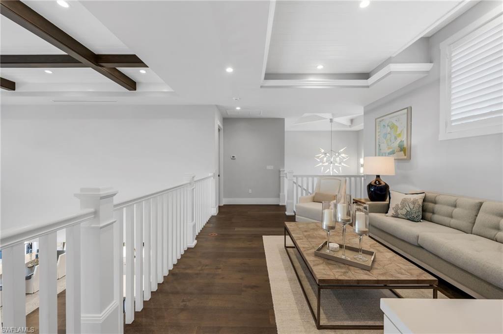 MOORINGS - Residential