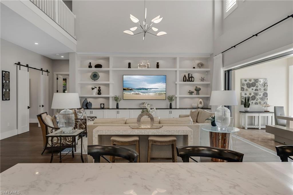 MOORINGS - Residential