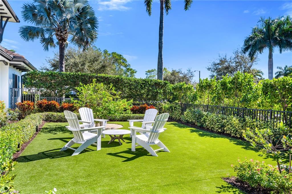 MOORINGS - Residential