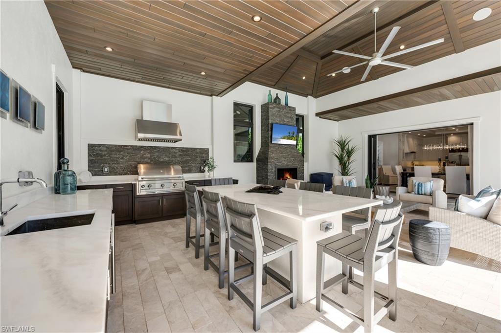 MOORINGS - Residential