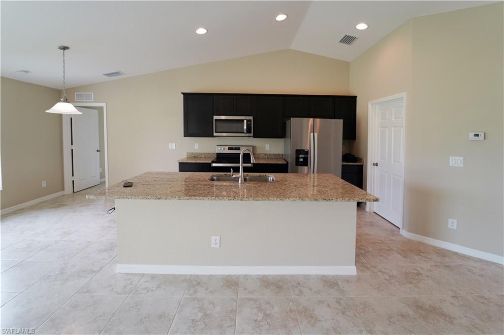 CAPE CORAL - Residential Lease