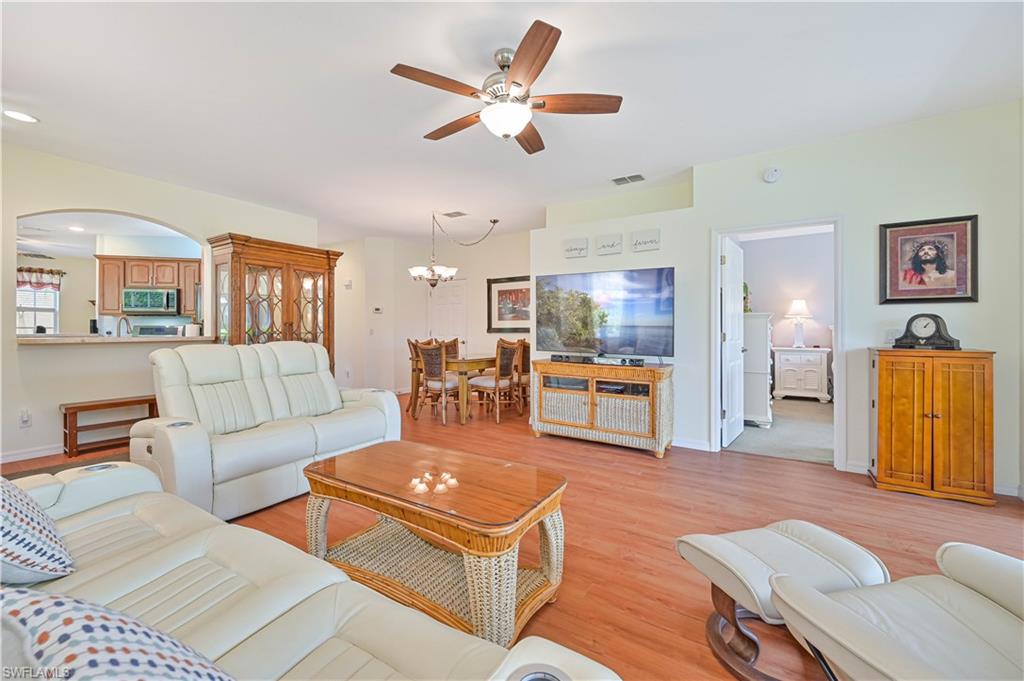 WILLOWBROOK - Residential