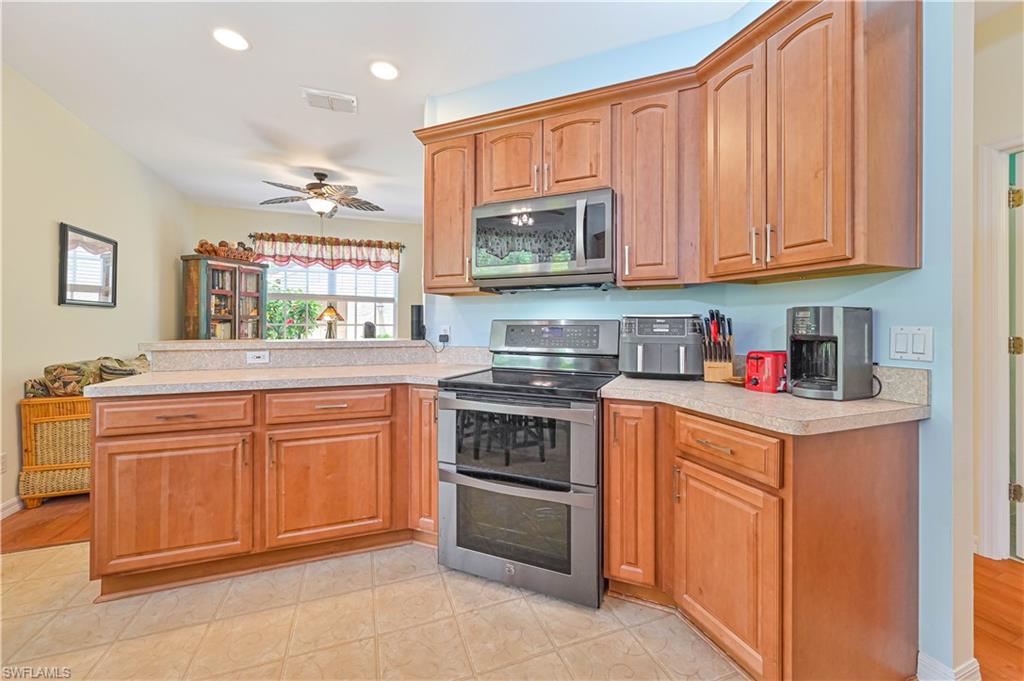 WILLOWBROOK - Residential