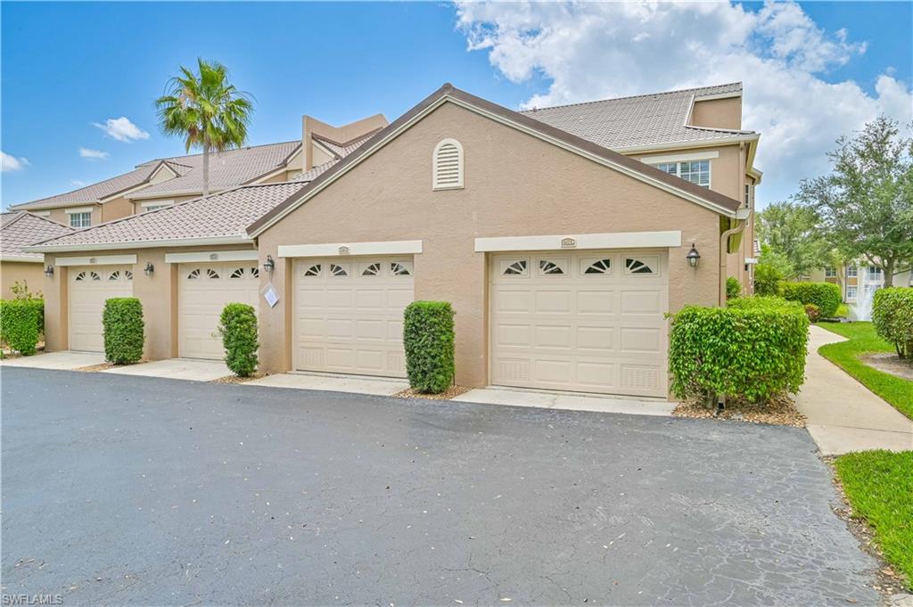 WILLOWBROOK - Residential