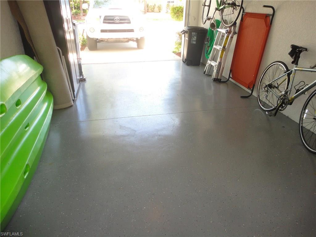 CALUSA PALMS - Residential