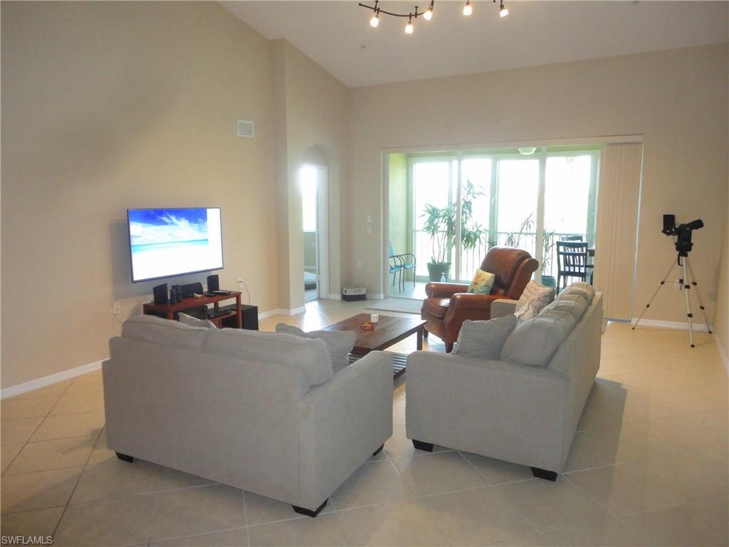 CALUSA PALMS - Residential