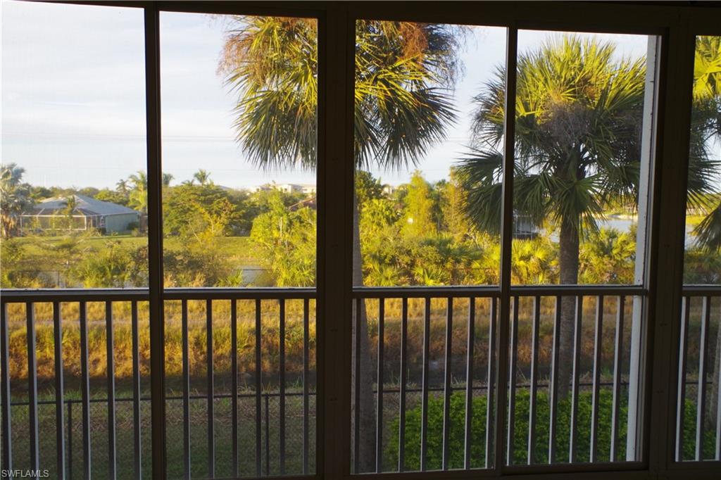 CALUSA PALMS - Residential