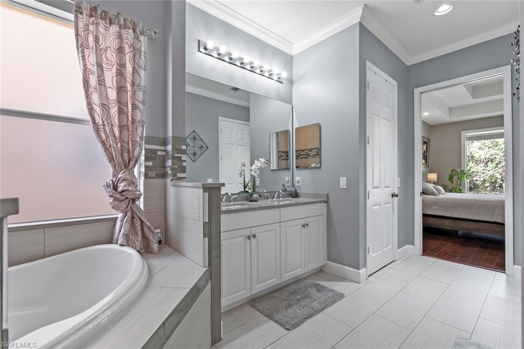 WILSHIRE LAKES - Residential Lease