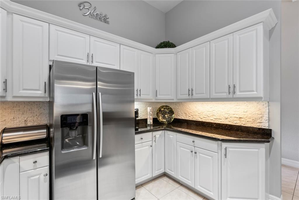 WILSHIRE LAKES - Residential Lease