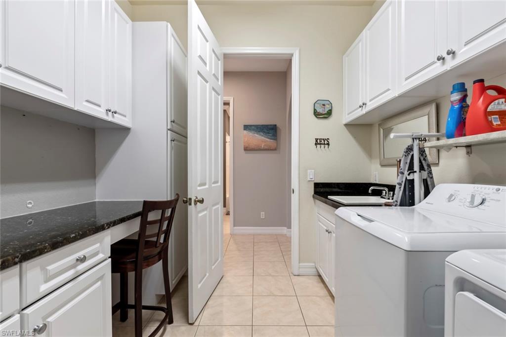 WILSHIRE LAKES - Residential Lease