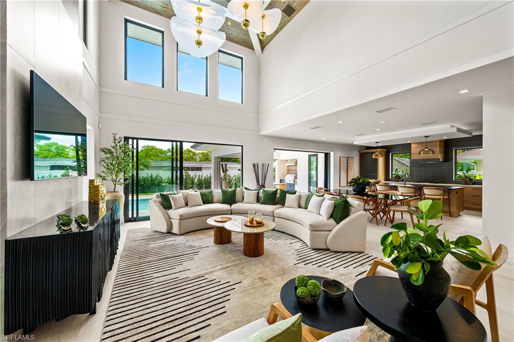 LAKE PARK - Residential