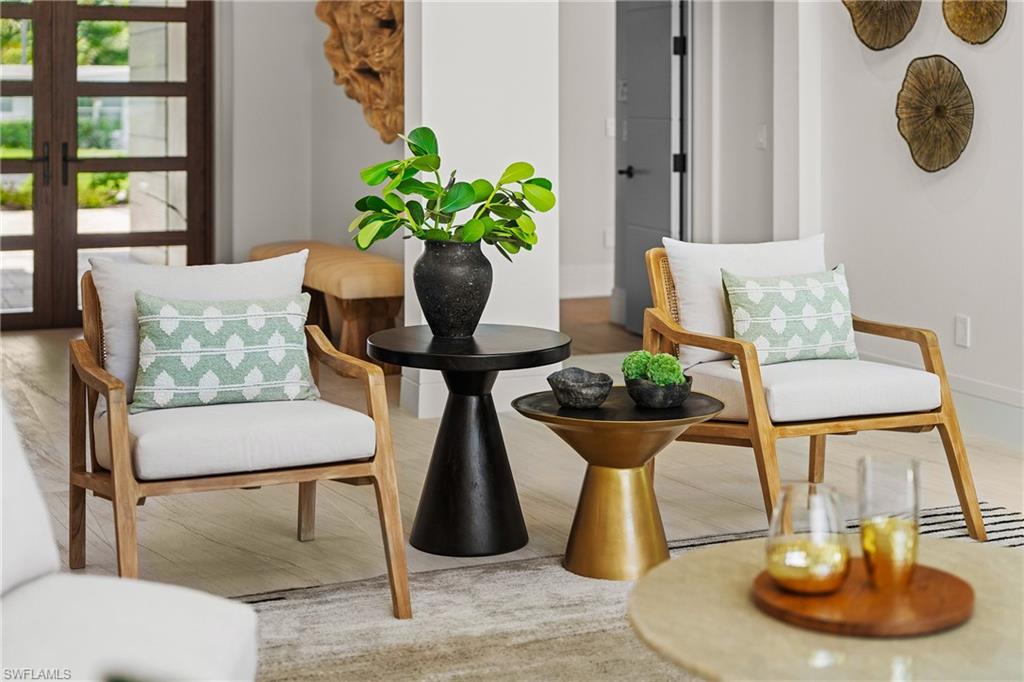 LAKE PARK - Residential