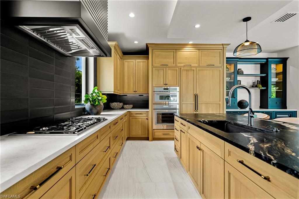 LAKE PARK - Residential