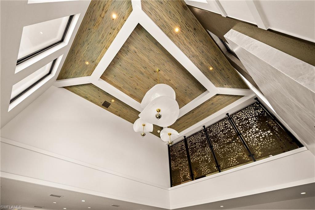 LAKE PARK - Residential