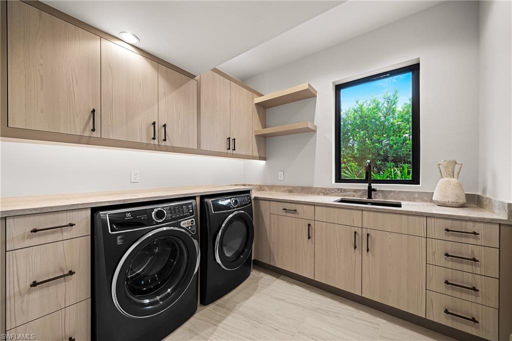 LAKE PARK - Residential