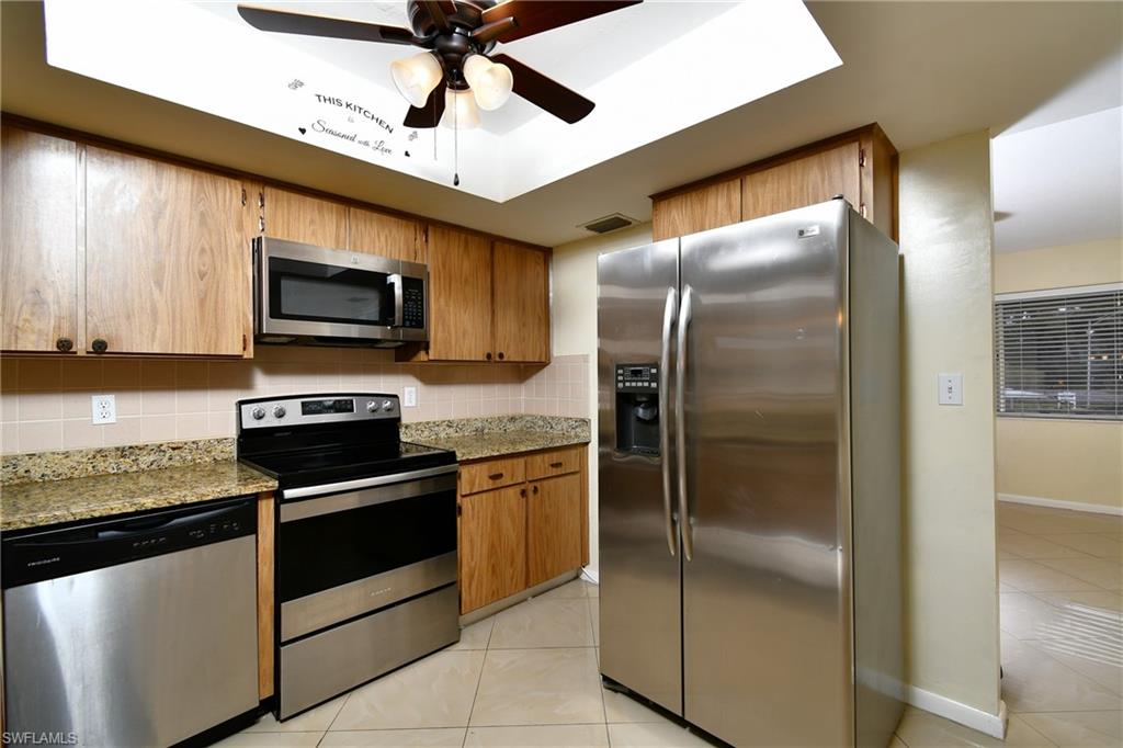 FAIRWAYS CONDO - Residential Lease