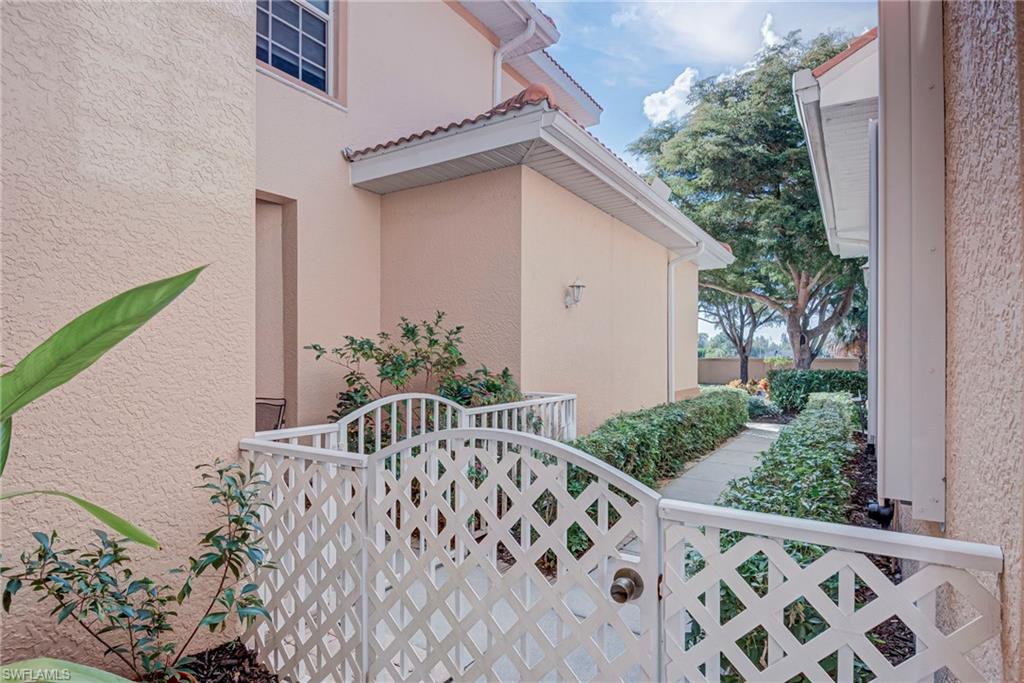 BELL TOWER PARK - Residential