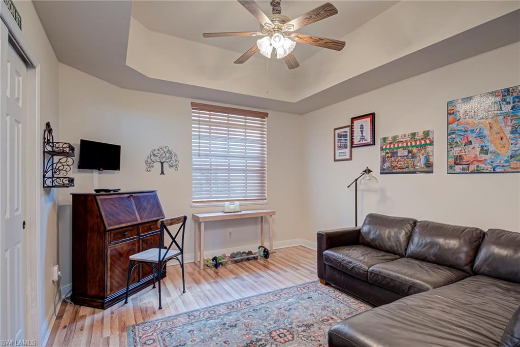 BELL TOWER PARK - Residential