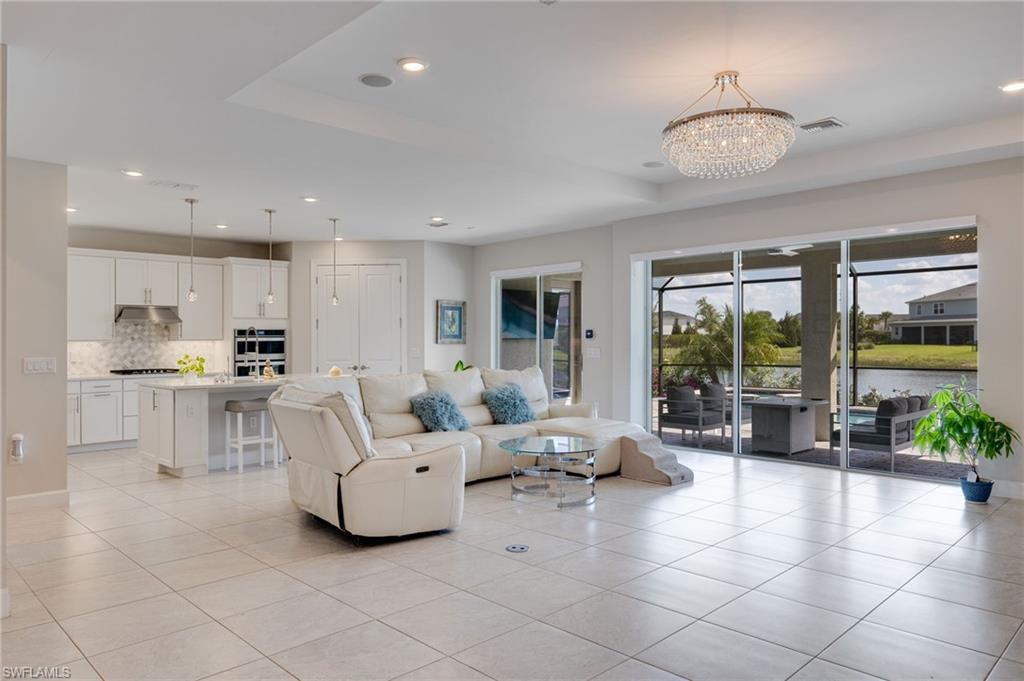 LAKE BABCOCK - Residential