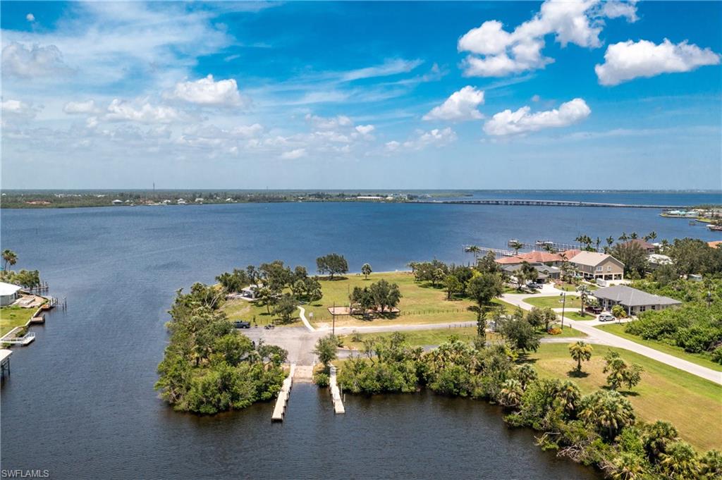 GULF COVE - Residential