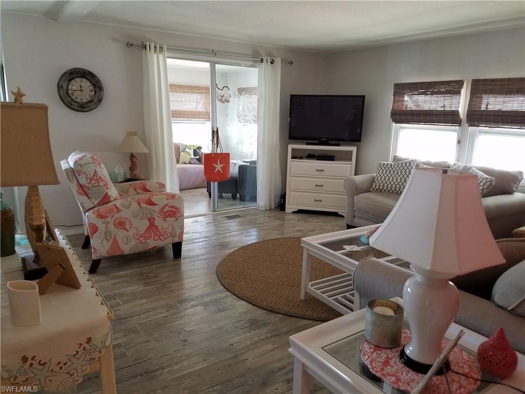 CARRIAGE VILLAGE - Residential