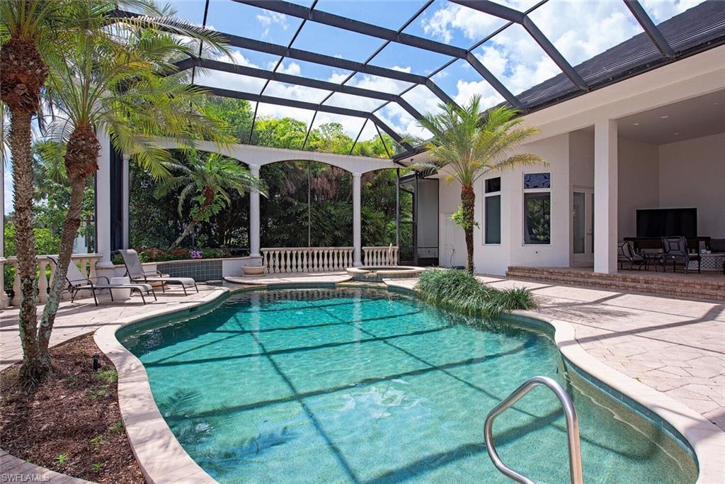 1633 CHINABERRY WAY